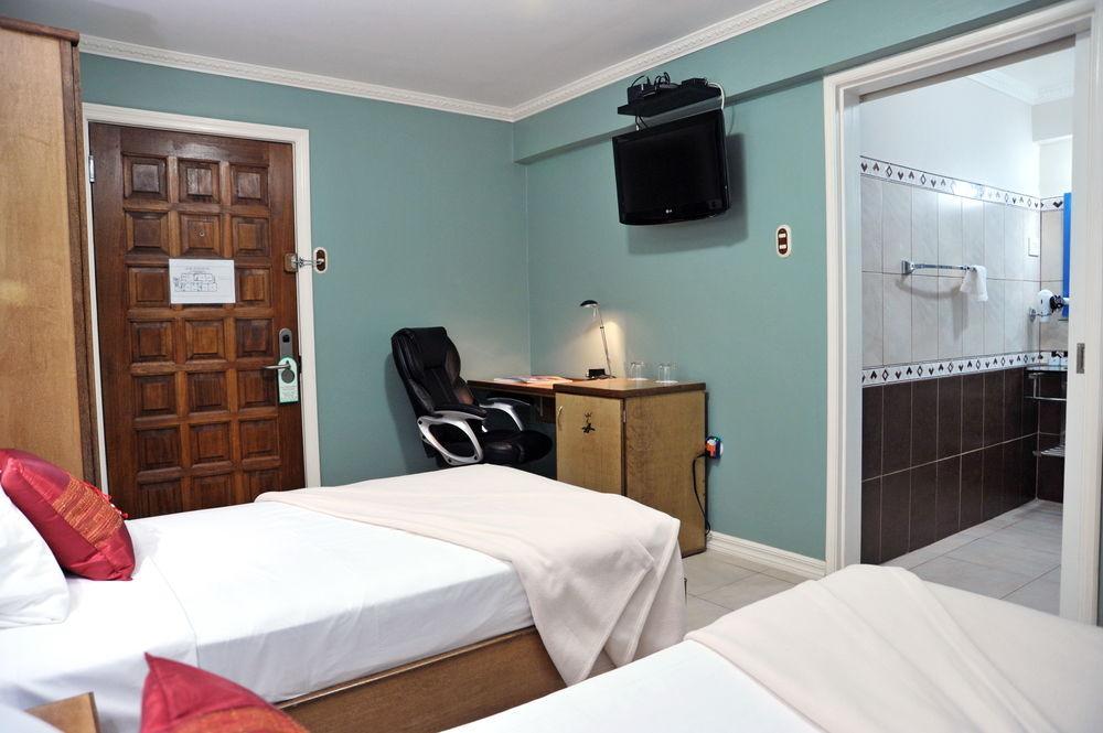 Culture Crossroads Inn Port of Spain Exterior foto